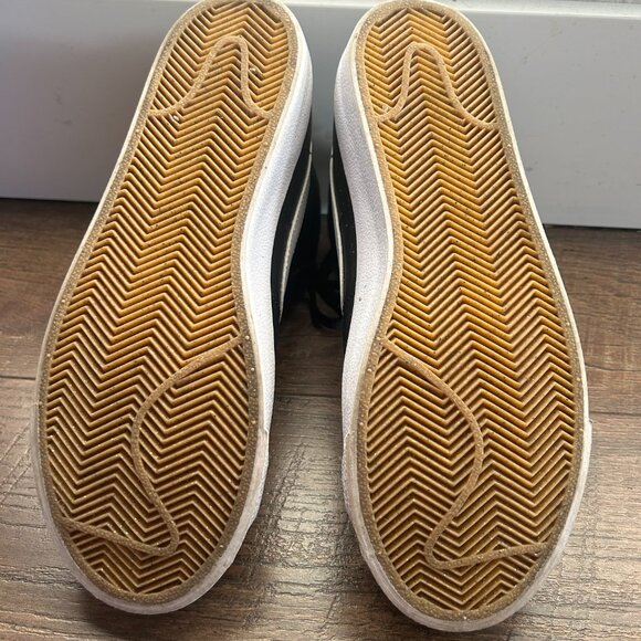 Hightop Nike Blazers- Black with White Size 7 - Picture 3 of 5